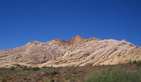Southern Utah red rock landscape on a hot summer day